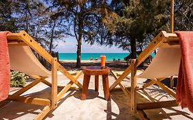 Mumsa Beach Resort&Restaurant